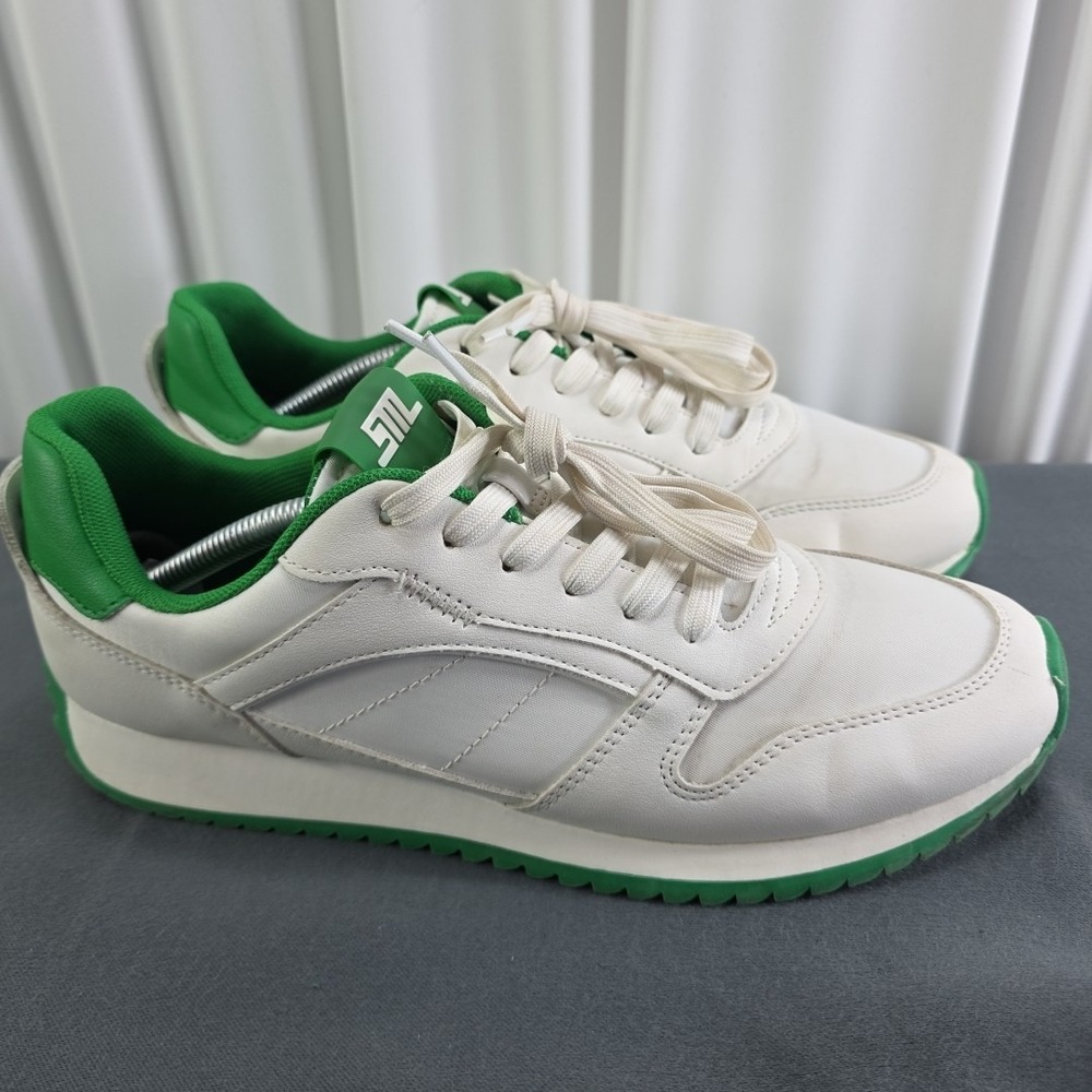 Steve Madden White and Green tennis shoes Kincade sneakers fashion US Size 9